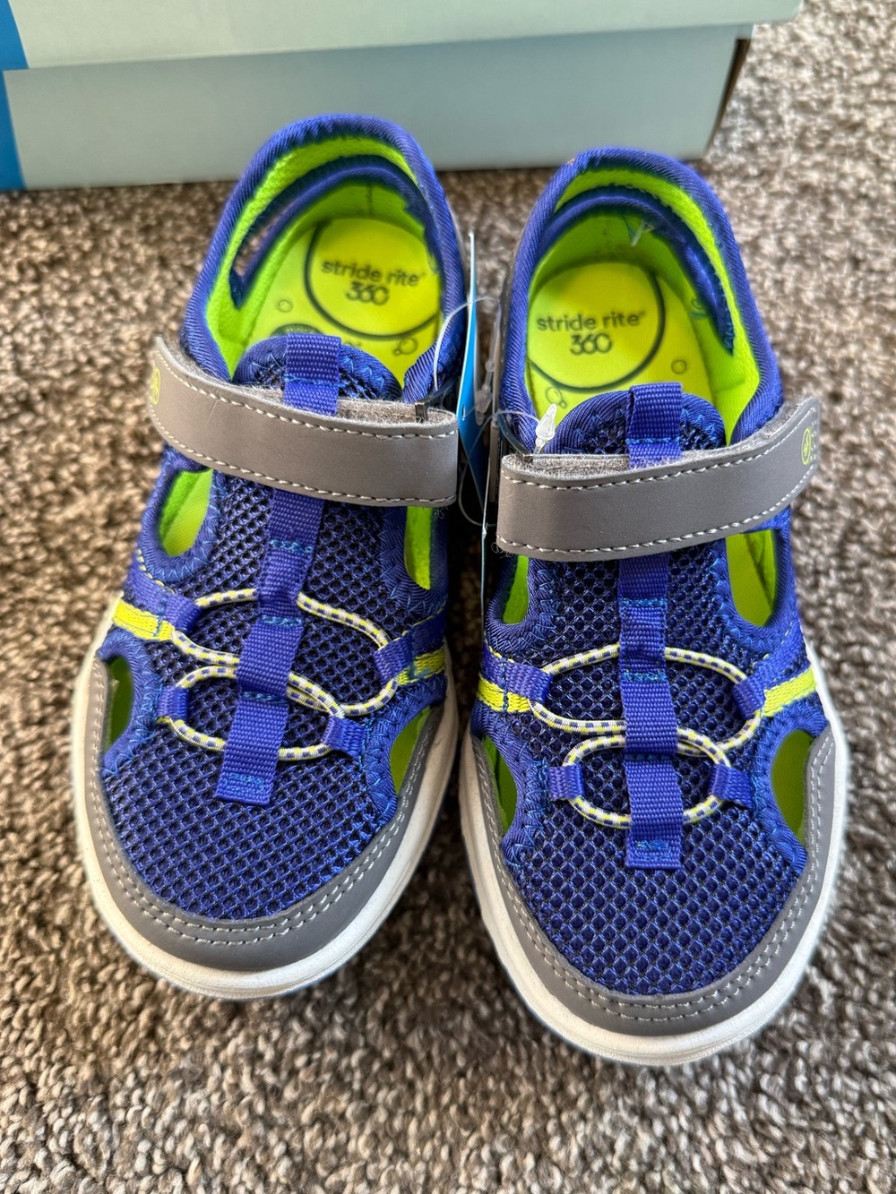 Stride Rite Fin Sandals - Picture 2 of 6
